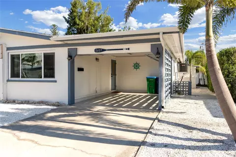 407 63rd St, Holmes Beach, FL 34217
