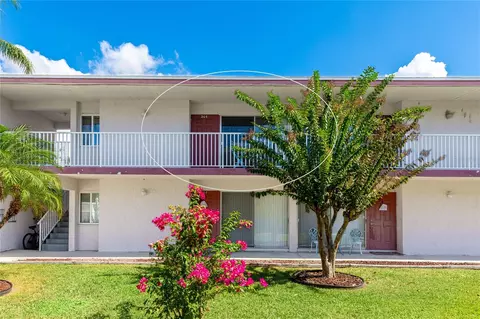 2924 Clark Rd #205, Sarasota, FL 34231