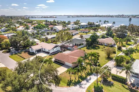 1618 Pocatello St, Sarasota, FL 34231
