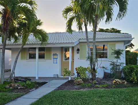 620 Spanish Dr N, Longboat Key, FL 34228