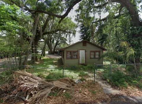 29 E Mohawk St, Mascotte, FL 34753