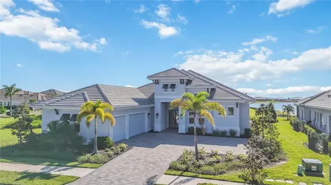 500 Blue Shell Loop, Sarasota, FL 34240