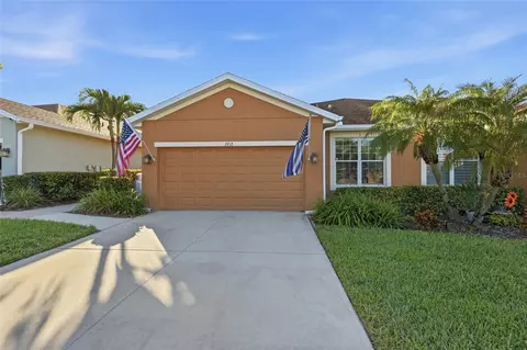 3912 Bridlecrest Ln, Bradenton, FL 34209