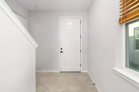 Entry Way - 9406 Lamine Way, Parrish, FL 34219 photo 7 of 8