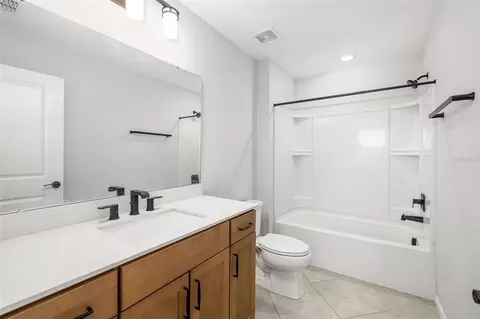 Bath - 9406 Lamine Way, Parrish, FL 34219 photo 6 of 6