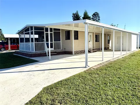 43 N Easter Island Cir, Englewood, FL 34223