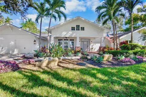 607 51st St NW, Bradenton, FL 34209