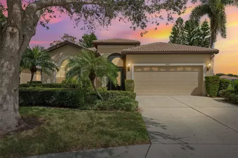 8037 Stirling Falls Cir, Sarasota, FL 34243
