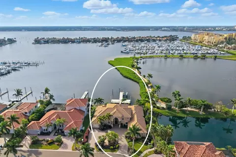 801 3rd St E, Palmetto, FL 34221