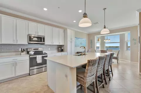 1020 Tidewater Shores Loop #405, Bradenton, FL 34208