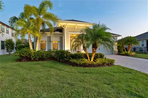 11812 Brookside Dr, Bradenton, FL 34211