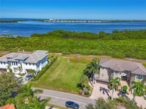 12405 Baypointe Ter, Cortez, FL 34215