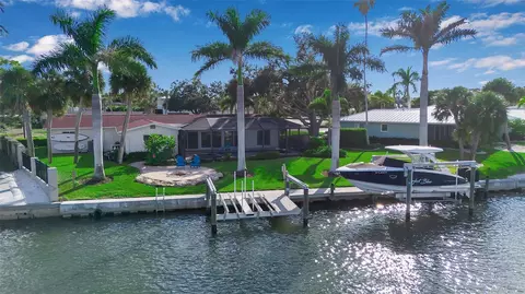 318 Nassau St N, Venice, FL 34285