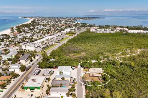 3017 Avenue C, Holmes Beach, FL 34217 photo 6