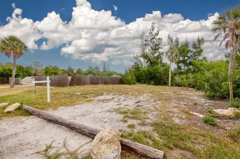3017 Avenue C, Holmes Beach, FL 34217 photo 5
