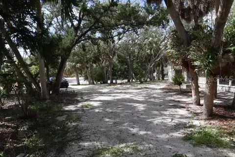 5453 Avenida Del Mare, Sarasota, FL 34242