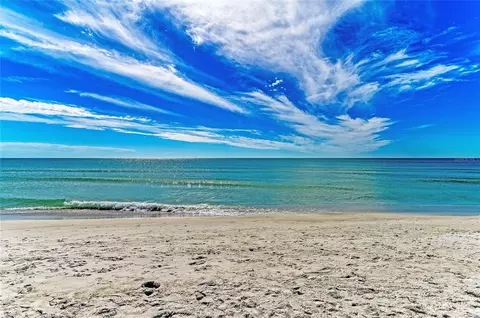 101 73rd St #6, Holmes Beach, FL 34217
