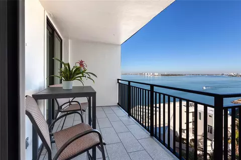 4822 Ocean Blvd #10E, Sarasota, FL 34242