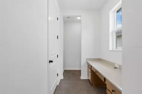 Entry Way - 11837 Moonsail Dr, Parrish, FL 34219 photo 13 of 23