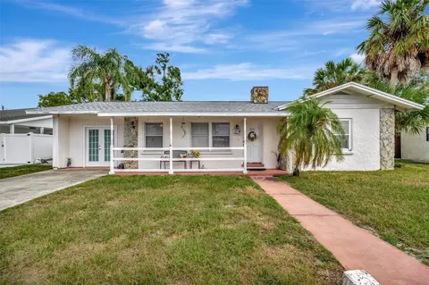 605 51st St W, Bradenton, FL 34209