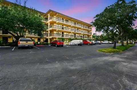 515 30th Ave W #H210, Bradenton, FL 34205