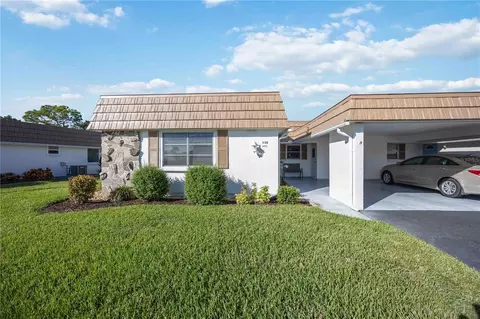 5453 Riverbluff Cir #V68, Sarasota, FL 34231