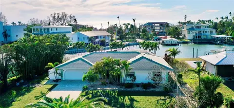 6011 Emerald Harbor Dr, Longboat Key, FL 34228