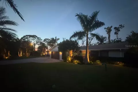 4735 Riverwood Cir, Sarasota, FL 34231