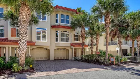 221 17th St N, Bradenton Beach, FL 34217