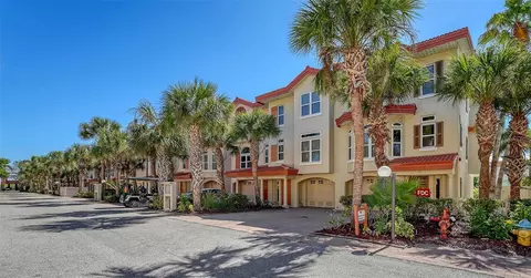 221 17th St N, Bradenton Beach, FL 34217