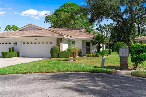 5621 Garden Lakes Dr #1, Bradenton, FL 34203