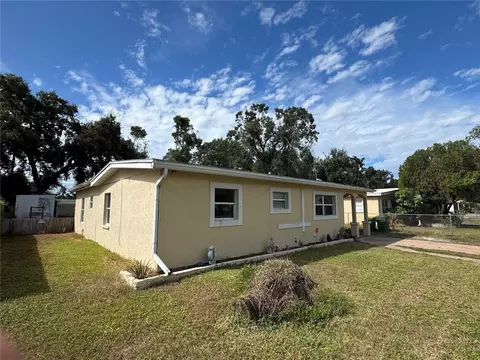 224 W Cornelius Cir, Sarasota, FL 34232