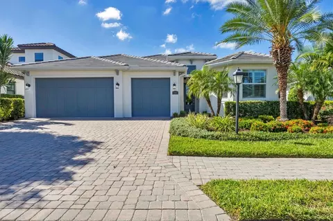 7761 Sandhill Lake Dr, Sarasota, FL 34241