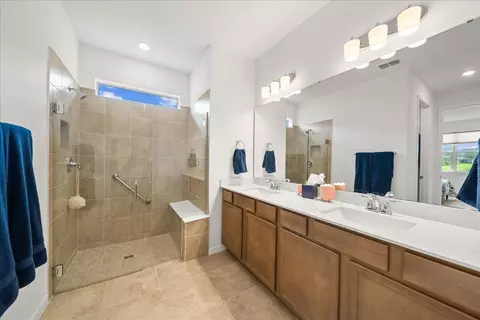 Bath - 9434 Ballaster Pointe Loop, Parrish, FL 34219 photo 2 of 2