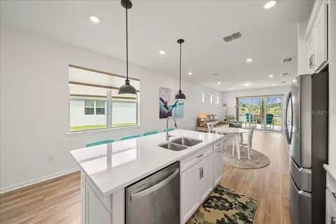 Kitchen - 9434 Ballaster Pointe Loop, Parrish, FL 34219 photo 2 of 8