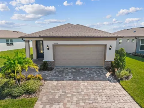 Exterior - 9434 Ballaster Pointe Loop, Parrish, FL 34219 photo 8 of 8