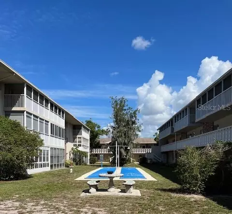 3751 S School Ave #29, Sarasota, FL 34239