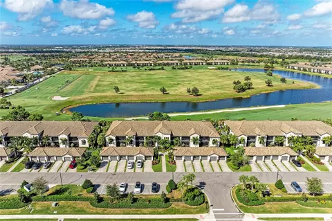 5710 Palmer Cir #206, Bradenton, FL 34211