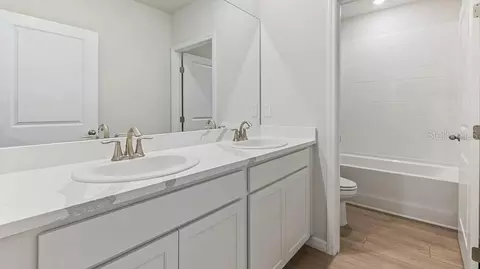 Bath - 1925 Cobb Trl, Parrish, FL 34219 photo 4 of 4