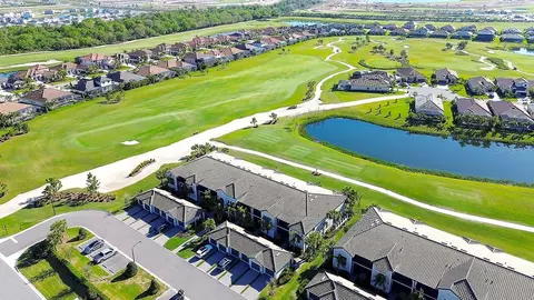 5685 Palmer Cir #202, Bradenton, FL 34211