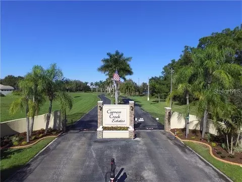 6102 8th Avenue Dr NE, Bradenton, FL 34212