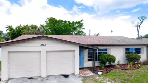 3704 17th Ave W, Bradenton, FL 34205