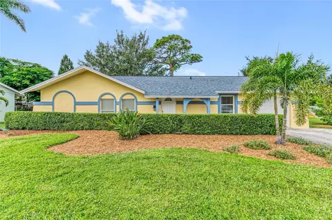 204 59th St NW, Bradenton, FL 34209