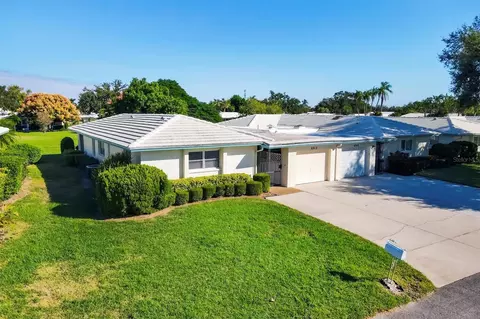 6912 10th Ave W, Bradenton, FL 34209