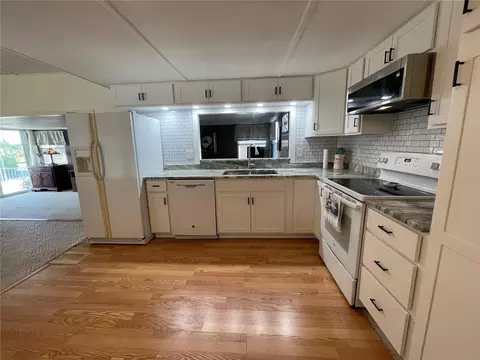 504 49th C Avenue Dr E, Bradenton, FL 34203 photo 9