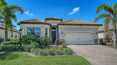 16430 Hillside Cir, Bradenton, FL 34202