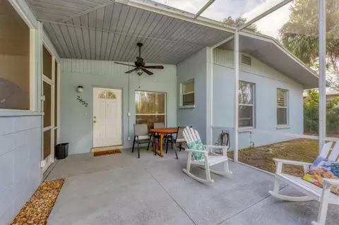 2832 Novus St, Sarasota, FL 34237