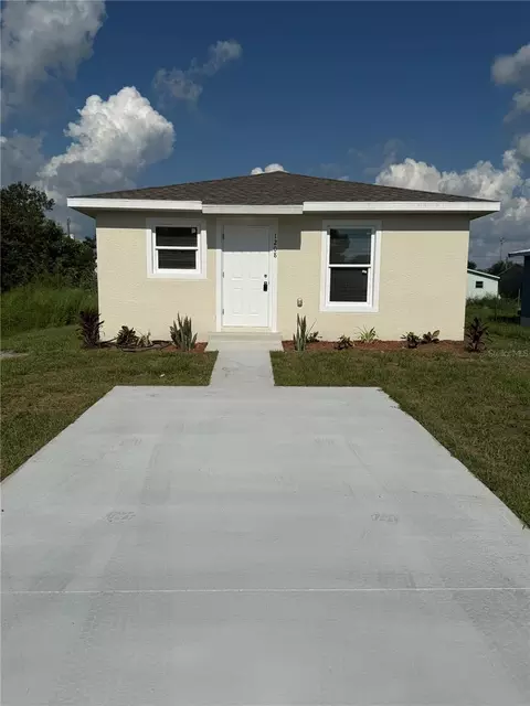 1198 SE Mills Ave, Arcadia, FL 34266