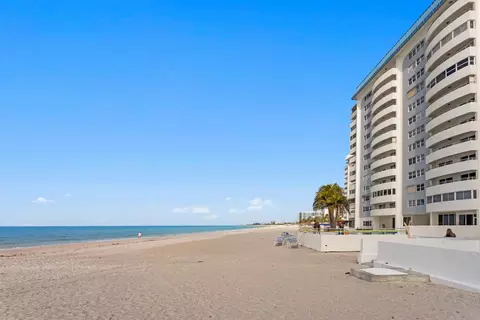 1750 Benjamin Franklin Dr #9G, Sarasota, FL 34236