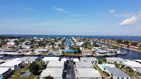View/Area - 9811 Hernando Ct, Bradenton, FL 34210 photo 8 of 8